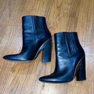 BCBGMAXAZRIA Black Boots Size 7